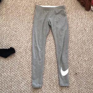 Nike swoosh leggings